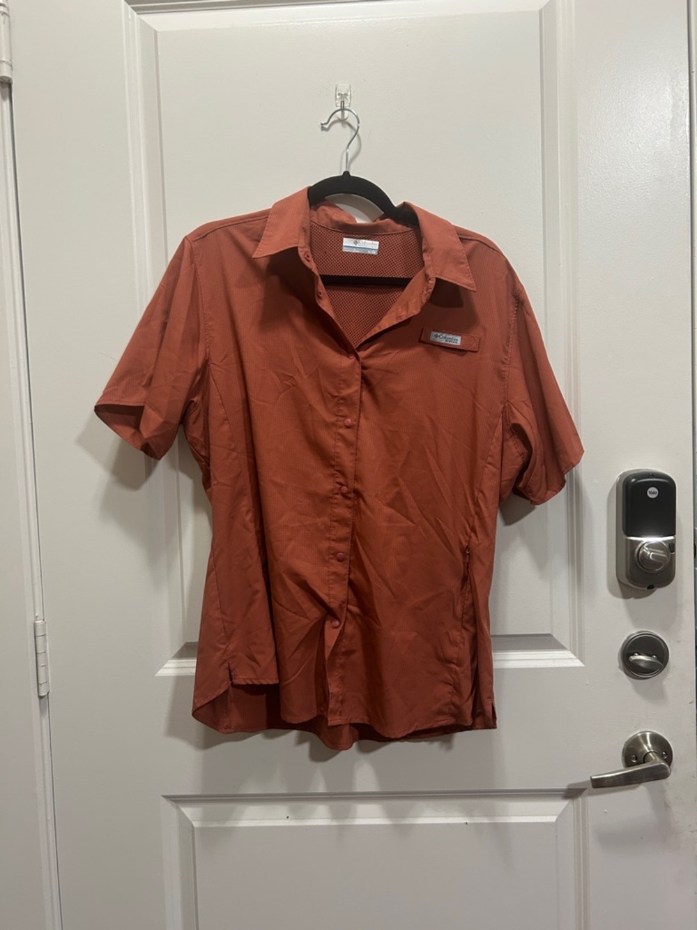 Columbia Men’s Short Sleeve Button-Down Shirt in Rust Orange